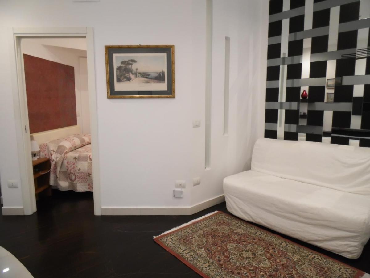 Giomar Apartment Наполи Екстериор снимка